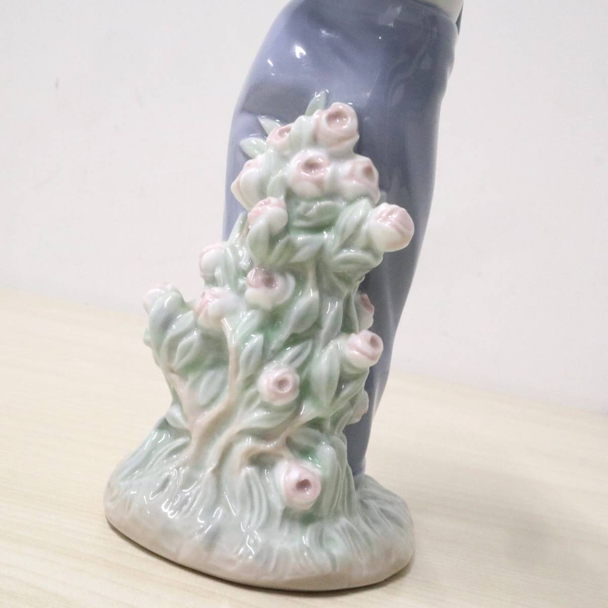 Yahoo!オークション - LLADRO リヤドロ 1286 かごいっぱいのバラ Yahoo!オークション - LLADRO リヤドロ 1286 かごいっぱいのバラ