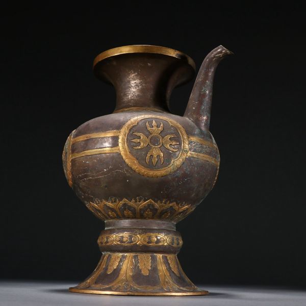 瓏】古銅鏨刻彫 塗金銀酒壺 時代物 古置物擺件 銅器 中国古賞物 蔵出-