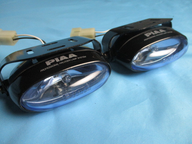 * PIAA1800 body + harness set / small size spot lamp * oval type * blue lens / H3 12V lighting OK / complete sale goods * rare thing * CIBIE FET IPF