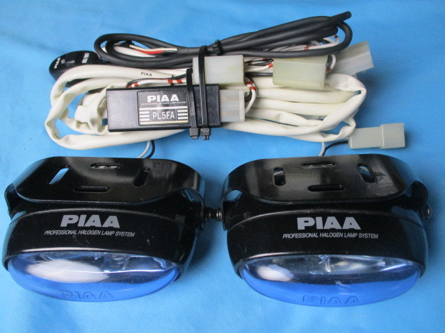 * PIAA1800 body + harness set / small size spot lamp * oval type * blue lens / H3 12V lighting OK / complete sale goods * rare thing * CIBIE FET IPF