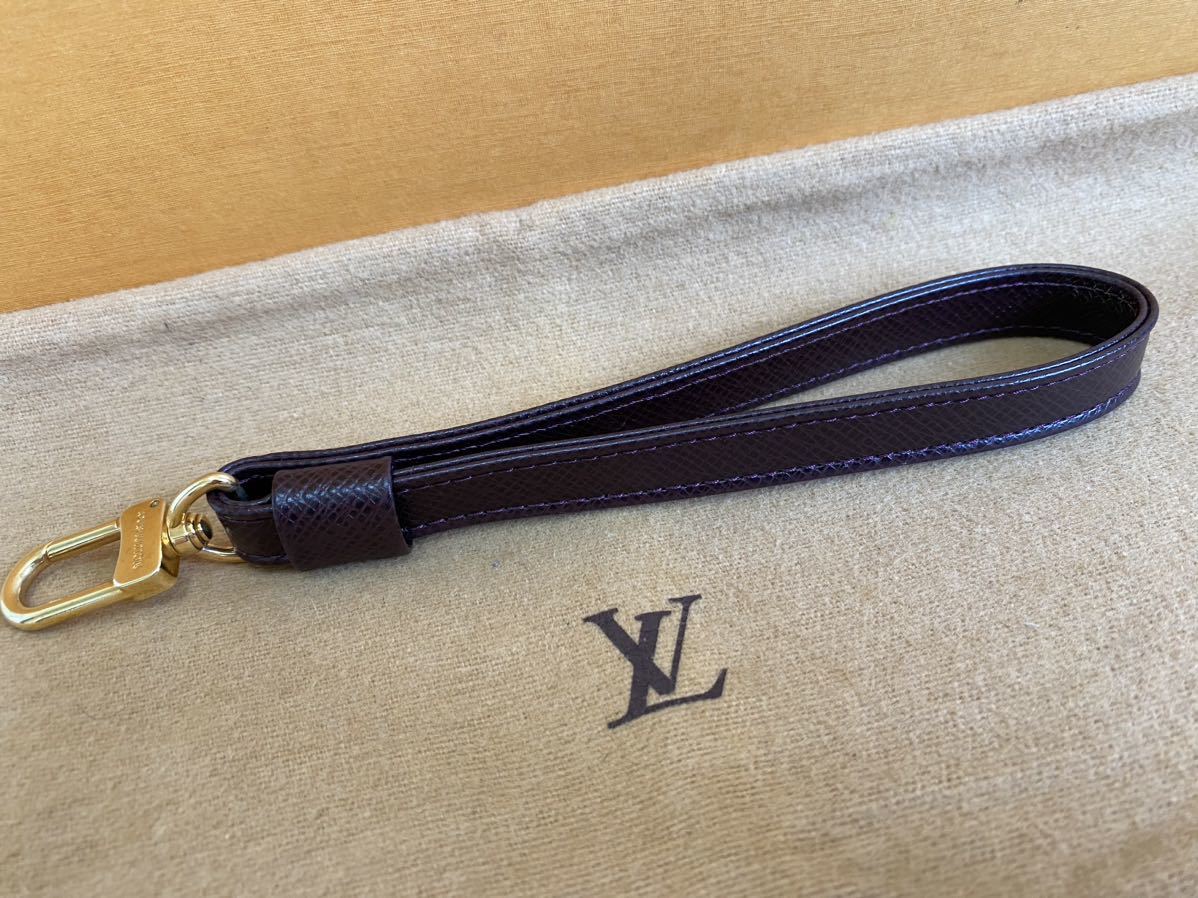 新品未使用品】LOUIS VUITTON ルイヴィトン タイガ セカンド 新品未使用品】LOUIS VUITTON ルイヴィトン タイガ セカンド