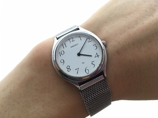 程度良好 希少 レア アンティーク SEIKO セイコー シャリオ 2220-0300 ホワイト文字盤 ヴィンテージ 手巻き メンズ 腕時計の画像4