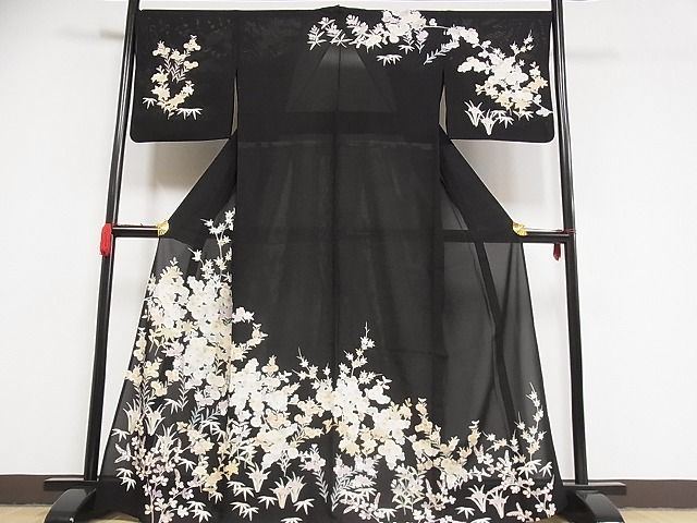 ヤフオク! - 着物屋こころ□夏物 訪問着 絽 友禅 草花文 黒地 金彩