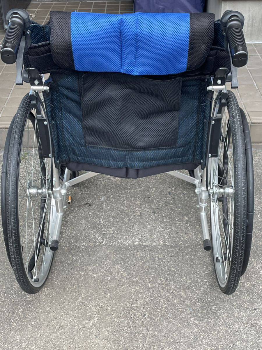 美品 KADOKURA カドクラ ノーパンク コンパクト 折り畳み 車椅子 自走式 介助 リハビリ 引き取り歓迎 発送可_画像2