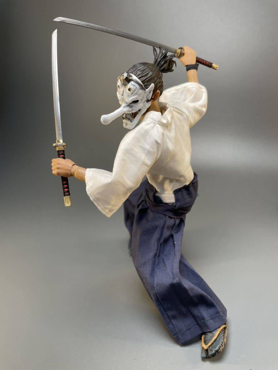 1/12フィギュア用 日本刀 武士刀 手作り 日輪刀 二刀流 2点 1/12フィギュア用 日本刀 武士刀 手作り 日輪刀 二刀流 2点
