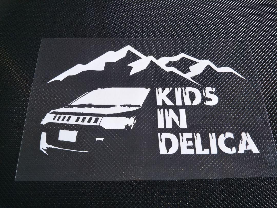 三菱 デリカD5 KIDS IN CAR キッズ インカー ステッカーの画像1