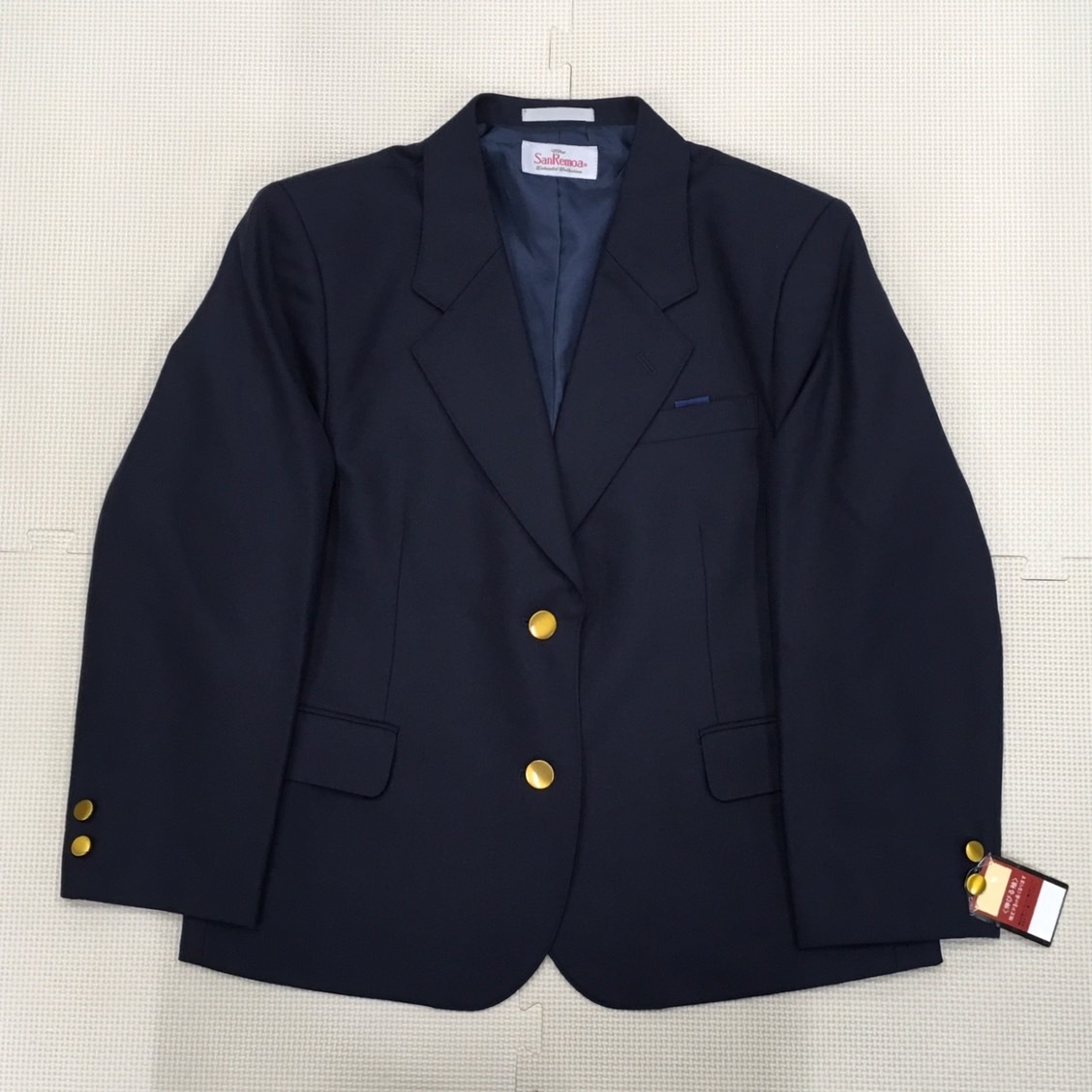 新品未使用品)新潟県 神納中学校 女子制服4点セット ◇BM◇LL 新品未使用品)新潟県 神納中学校 女子制服4点セット ◇BM◇LL
