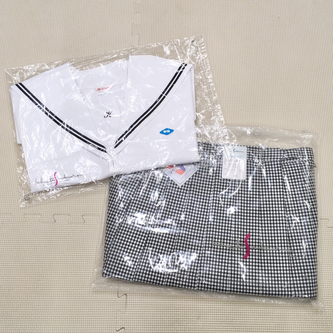 新品未使用品) 新潟県 開志学園高校 女子制服 夏服 上下セット 新品未使用品) 新潟県 開志学園高校 女子制服 夏服 上下セット