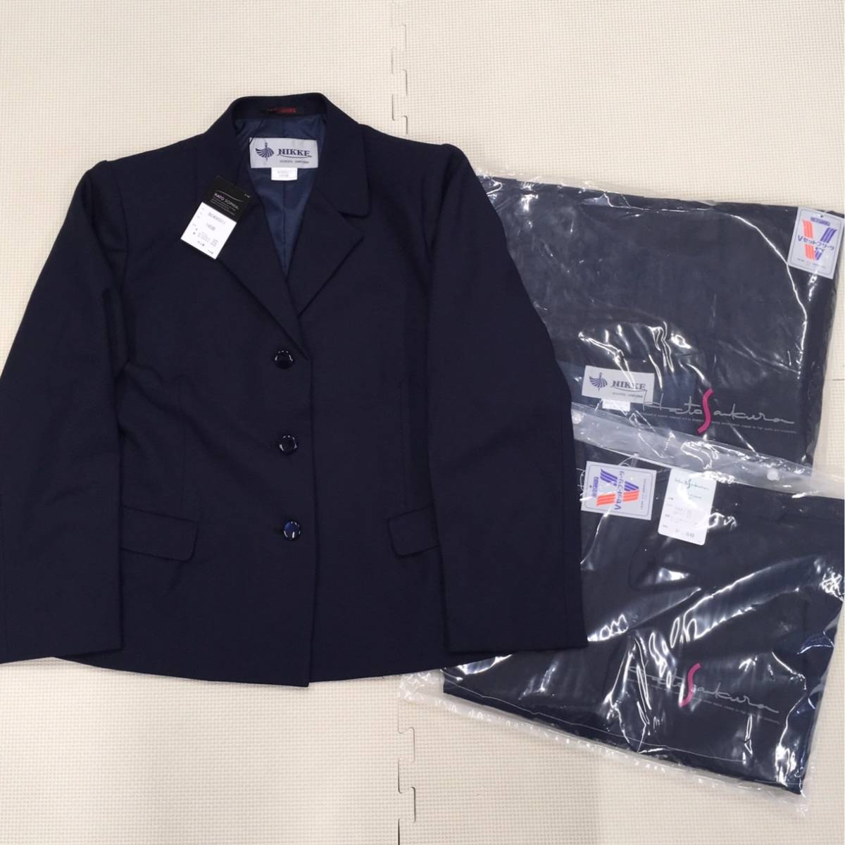 新品未使用品) 新潟県 村上高校 女子制服3点セット ◇165B◇W78 新品未使用品) 新潟県 村上高校 女子制服3点セット ◇165B◇W78