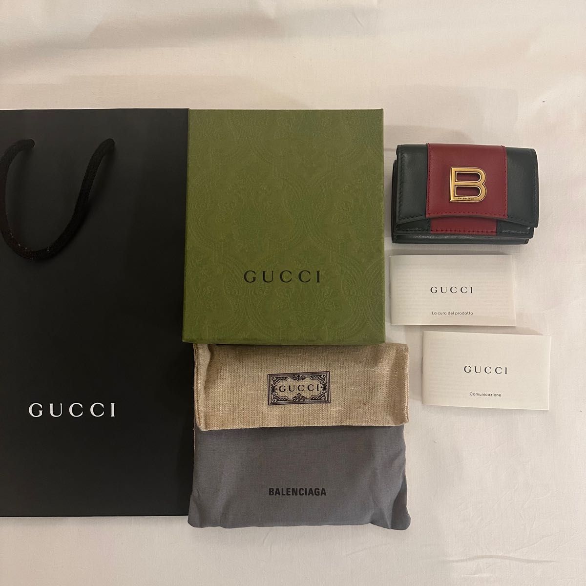 翌日お届け♪【入手困難★激レア】 GUCCI × BALENCIAGA コラボ レザー ロゴ 3つ折り財布 ミニ財布 付属品あり♪