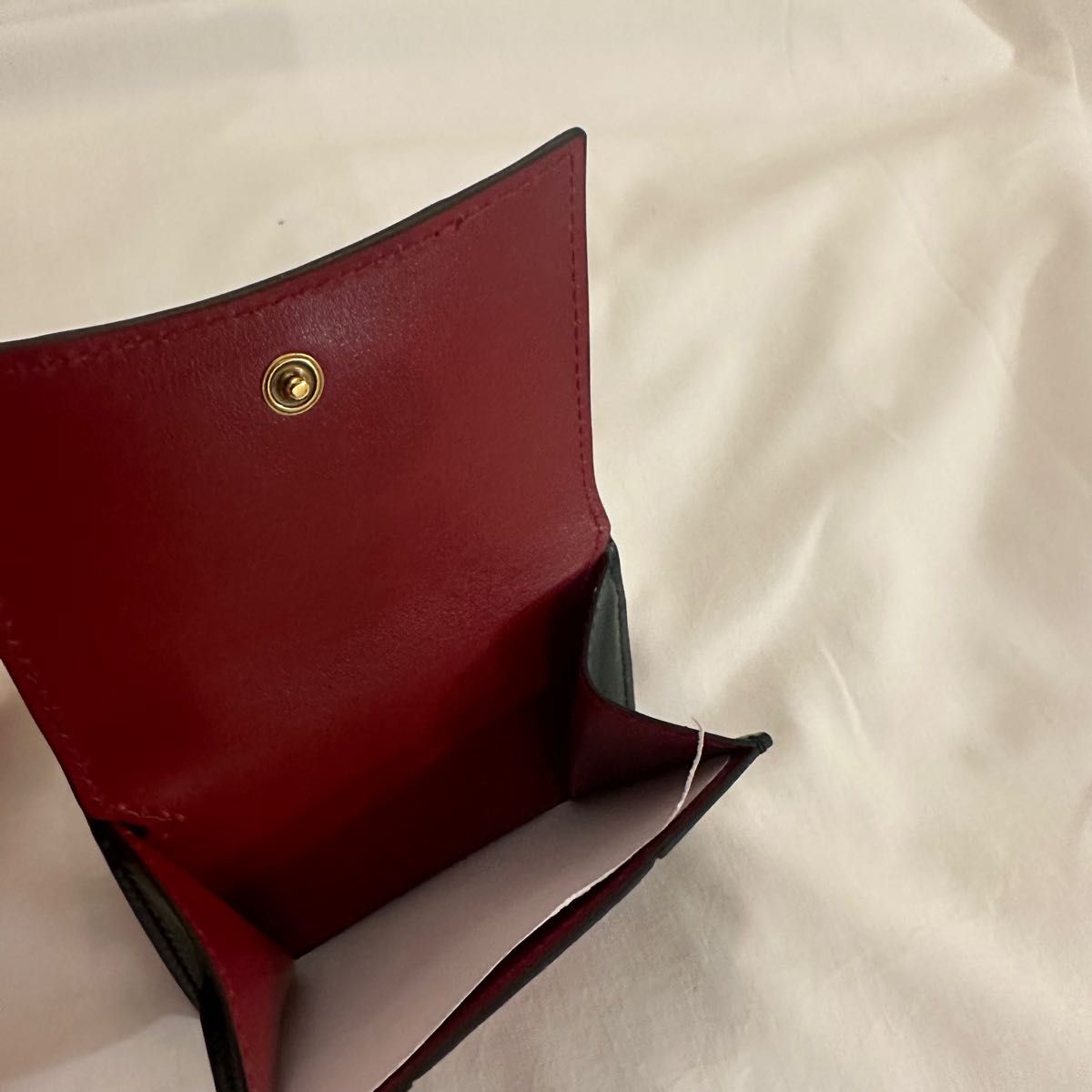 翌日お届け♪【入手困難★激レア】 GUCCI × BALENCIAGA コラボ レザー ロゴ 3つ折り財布 ミニ財布 付属品あり♪