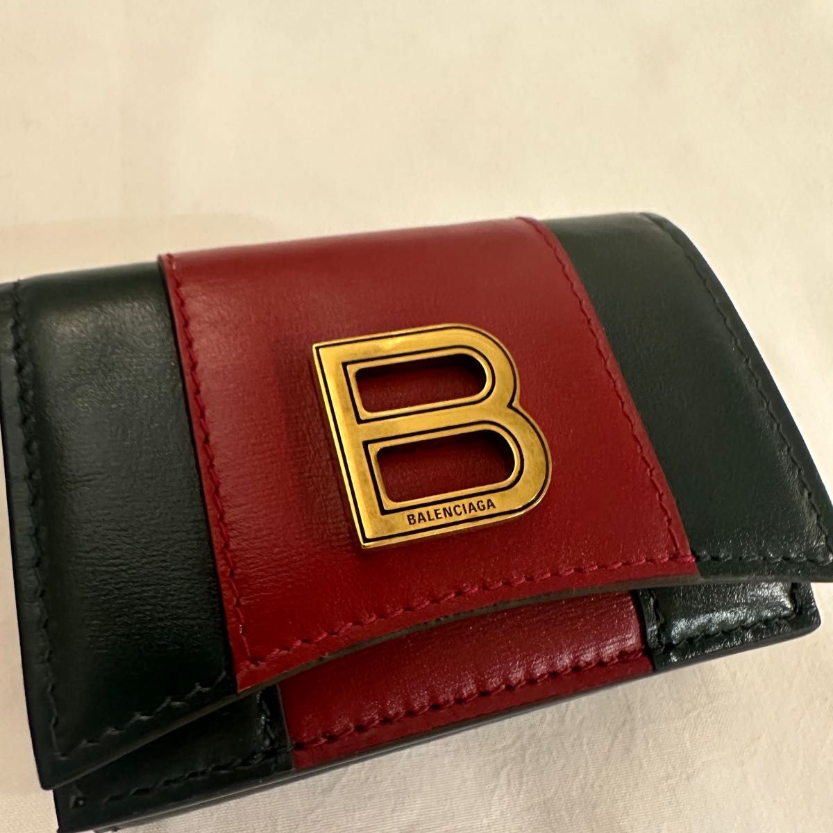 翌日お届け♪【入手困難★激レア】 GUCCI × BALENCIAGA コラボ レザー ロゴ 3つ折り財布 ミニ財布 付属品あり♪
