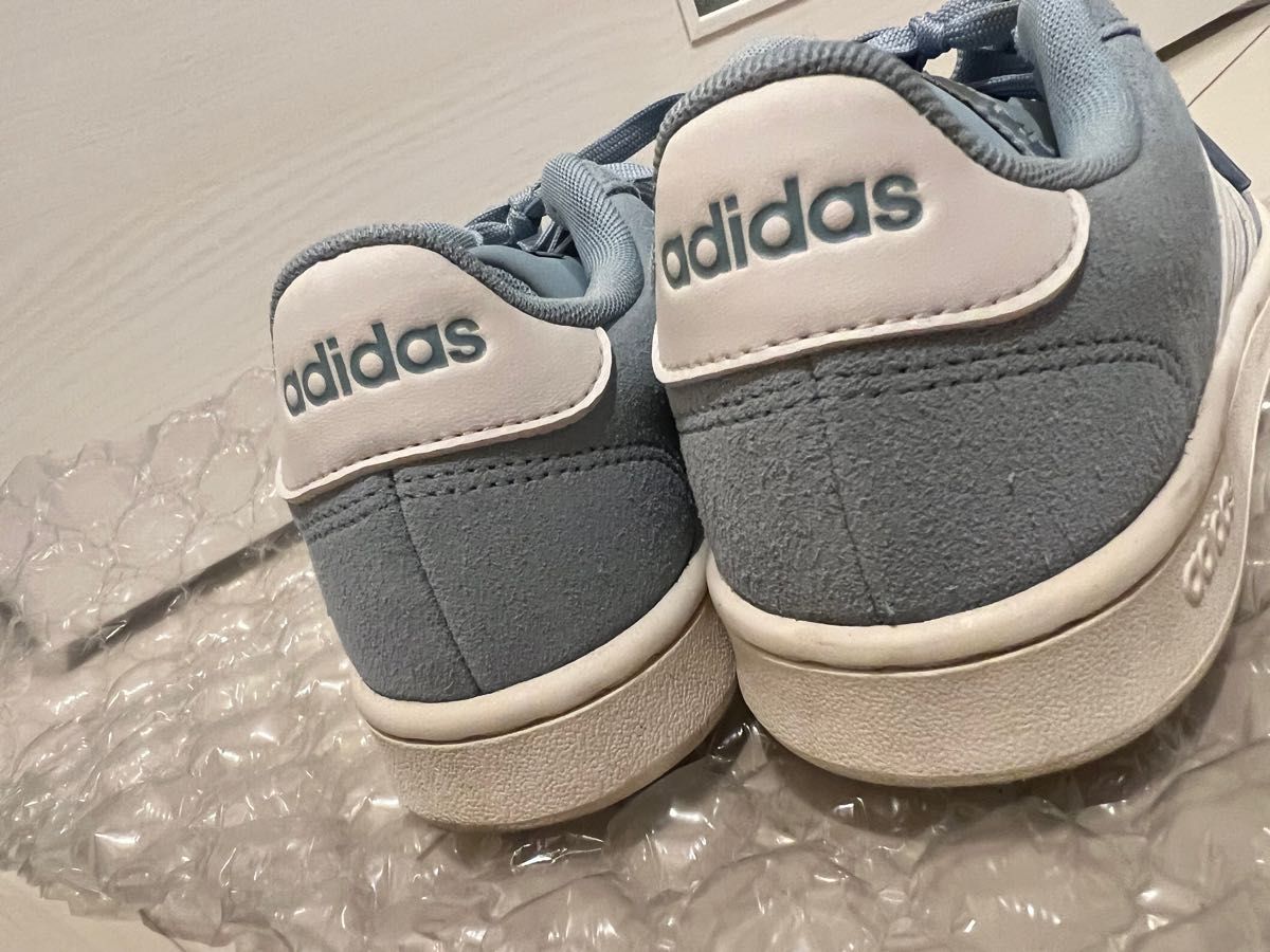 adidas スニーカー 水色 スカイブルー シューズ 靴