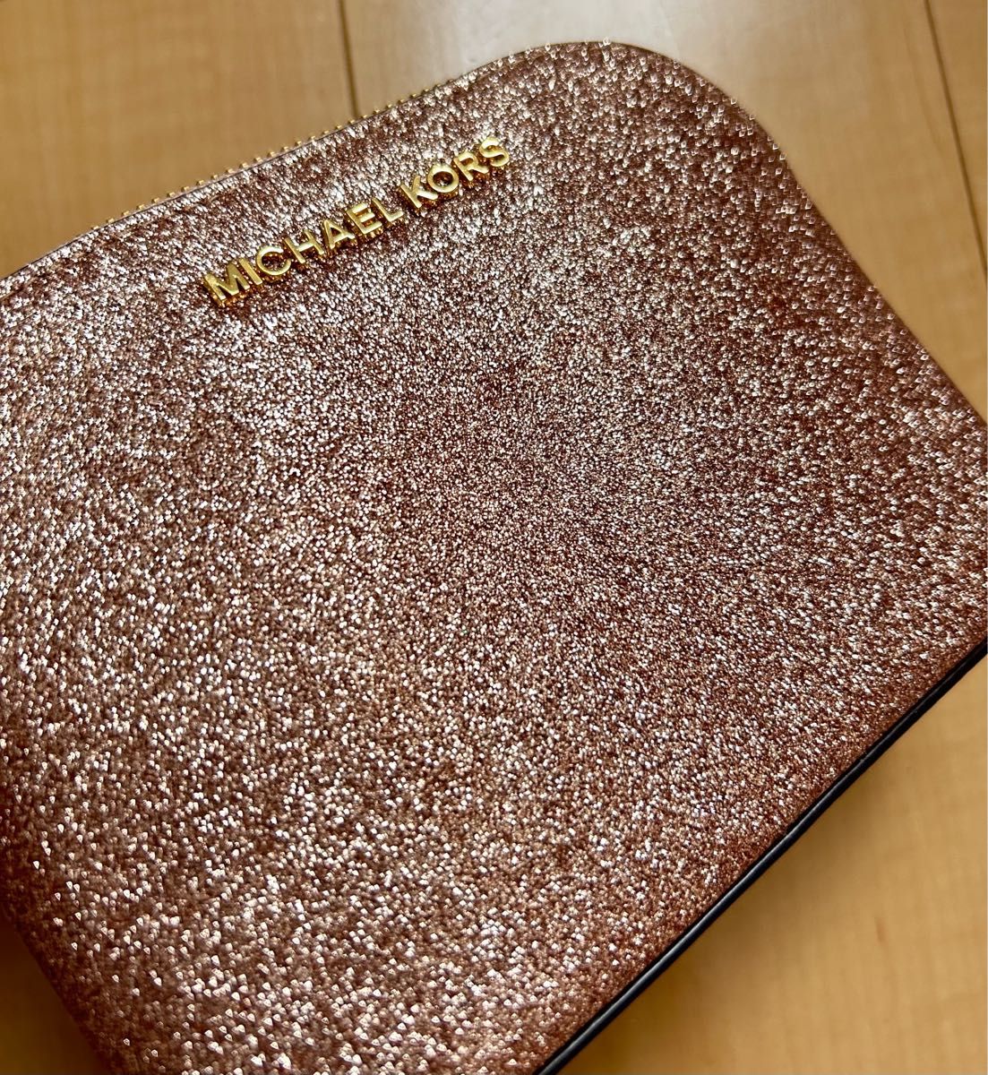 マイケルコース michael kors ポーチ メイク ピンク キラキラ ラメ ブランド ピンクゴールド ローズゴールド 小物