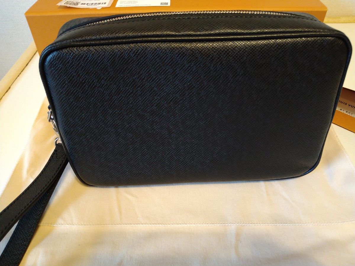 ほぼ新品】LOUIS VUITTON セカンドバッグ クラッチバッグ ルイ ほぼ新品】LOUIS VUITTON セカンドバッグ クラッチバッグ ルイ