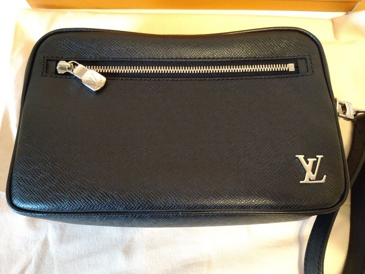 ほぼ新品】LOUIS VUITTON セカンドバッグ クラッチバッグ ルイ ほぼ新品】LOUIS VUITTON セカンドバッグ クラッチバッグ ルイ