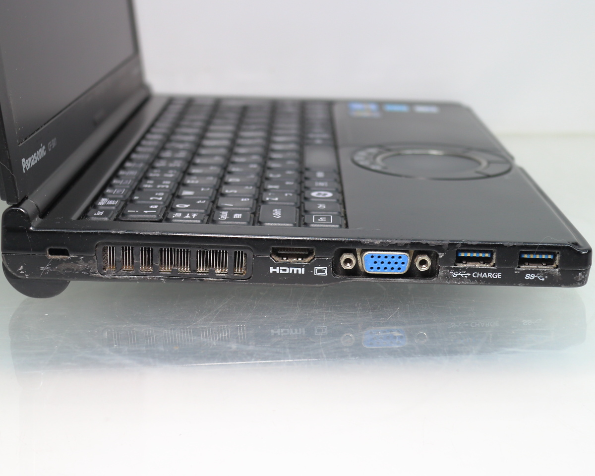 Panasonic Let’s note SX1(ブラック)CF-SX1WEWHR/Core i5-2450M vPro/4GBメモリ/HDD250GB/DVD/12.1TFT HD+/Windows7 Professional #0726_排気口付近に破損有り