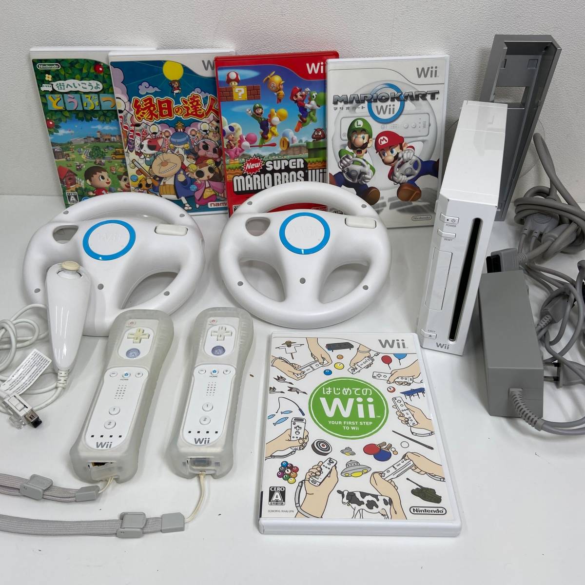 通電ＯＫ Nintendo 任天堂 Wii 本体 RVL-001 / リモコン付き ハンドル