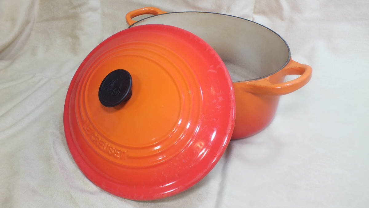 LE CREUSET ル・クルーゼ ココットオーバル 25cm 両手鍋 鍋 調理器具
