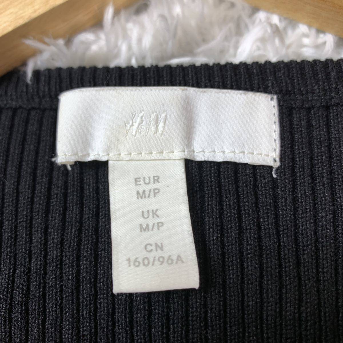 H&M エイチアンドエム ニットワンピース ブラック 黒 リブ M YA3694_画像5