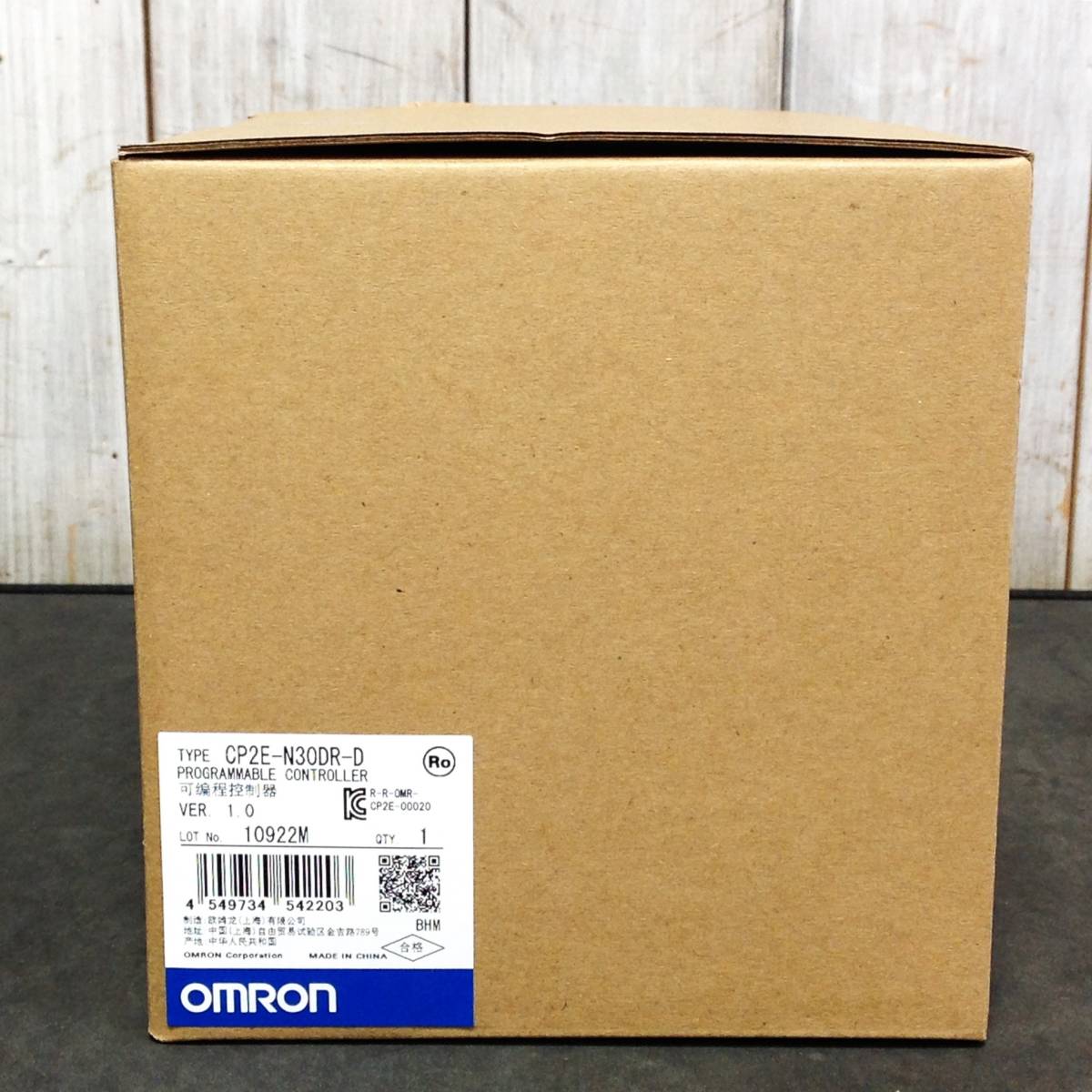 日本製 OMROM コントローラー 新品未使用-