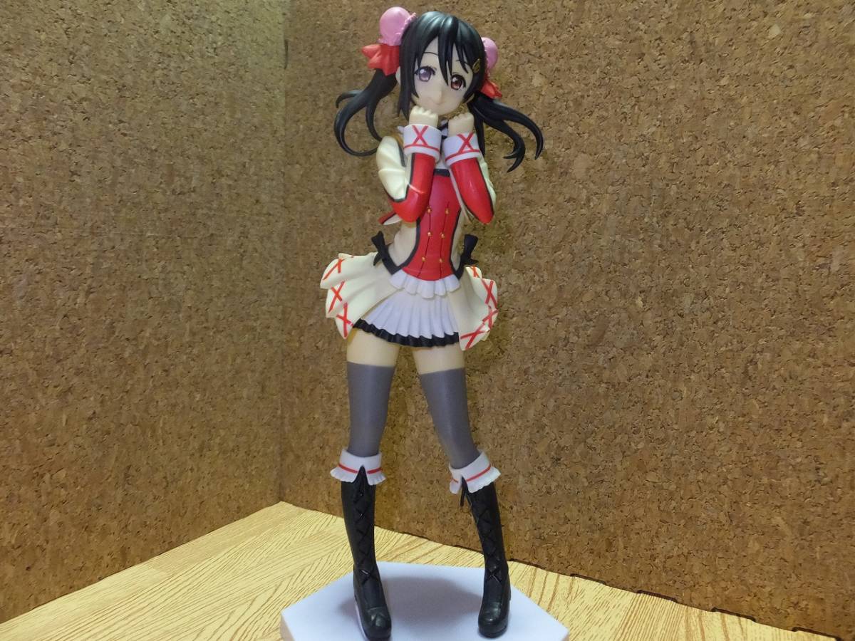 ラブライブ！ プレミアムフィギュア “NICO-それは僕たちの奇跡” 矢澤にこ　高さ220mm　 リアル 美少女_画像9