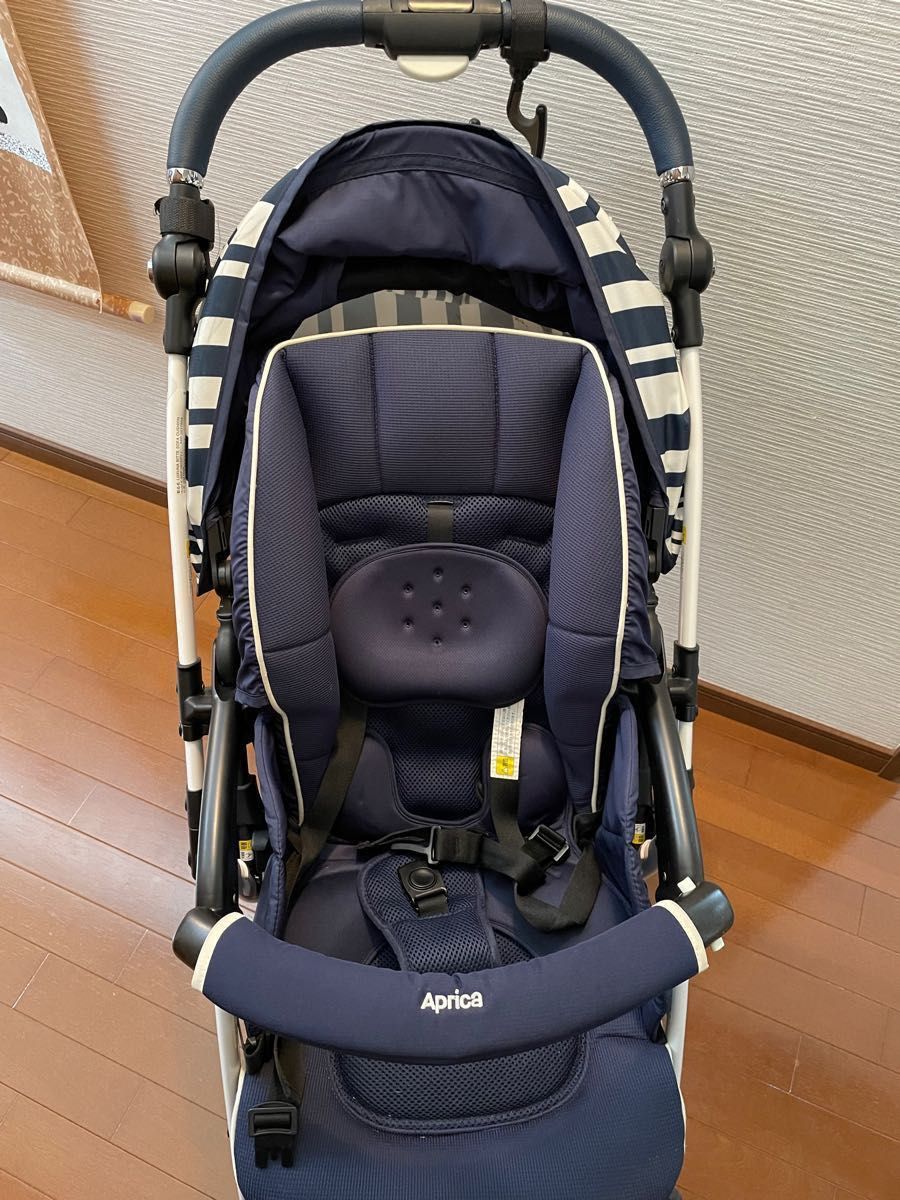 A型Apricaラクーナビッテソファークッション【限定色】付属品あり