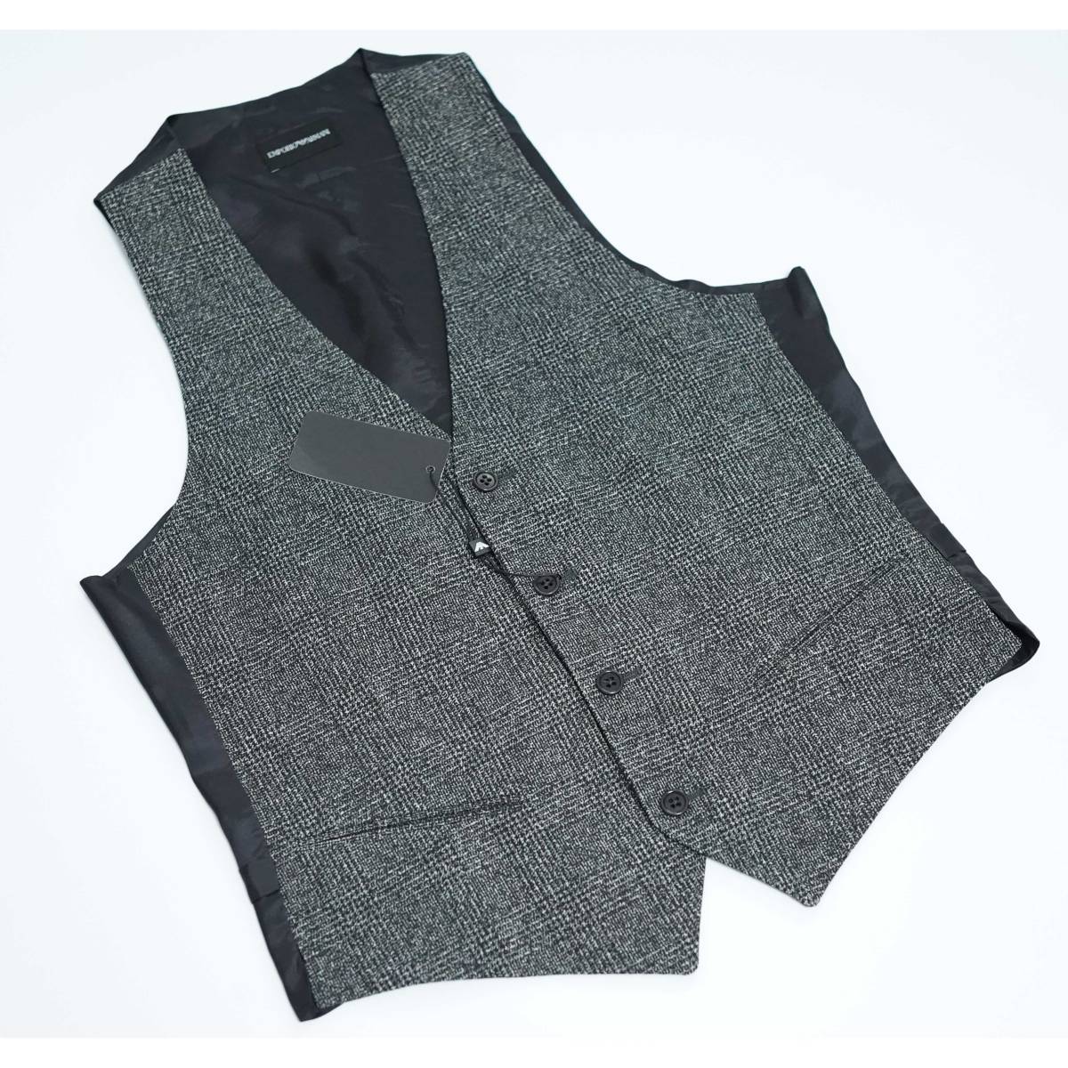 年中使用可能 オシャレなチェック柄 EMPORIO ARMANI ベスト エンポリオ
