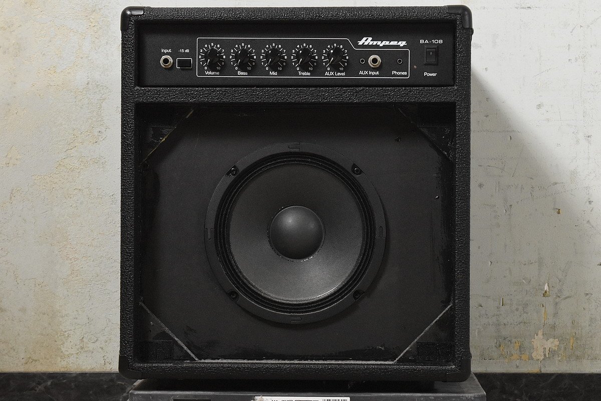 Ampeg アンペグ ベースアンプ BA-108 v2 コンボアンプ(コンボアンプ