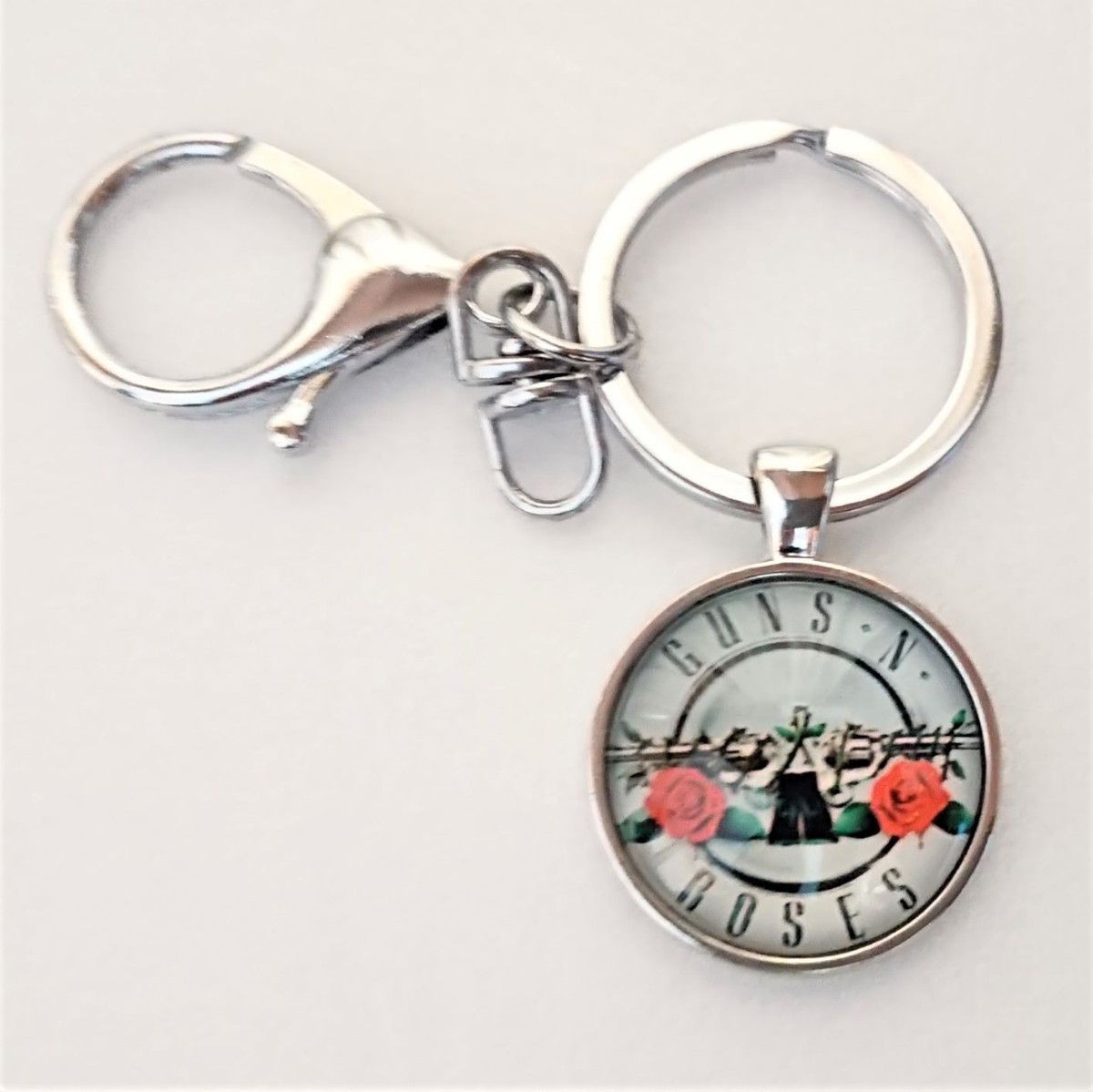 Guns N\' Roses gun z* and * low zes key holder A