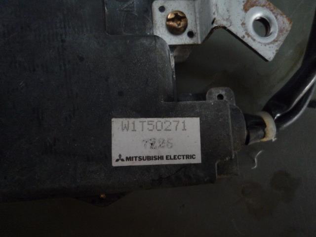 アルト E-HA11S 右フロントドアロックソレノイド 　純正品番82201-72G22 管理番号U0919_画像3