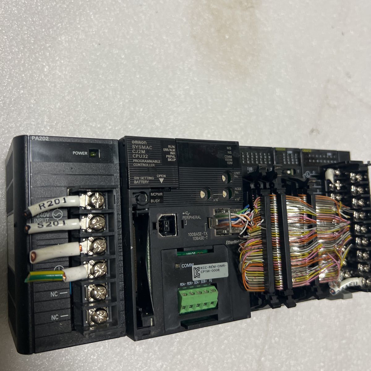 OMRON PLC シーケンサー CJ2MCPU32 - スイッチング電源 OMRON PLC シーケンサー CJ2MCPU32 - スイッチング電源