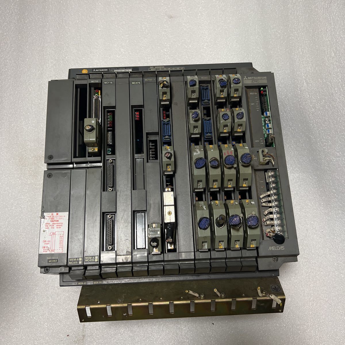 三菱電機 CNC シーケンサー FCA335L3N-1