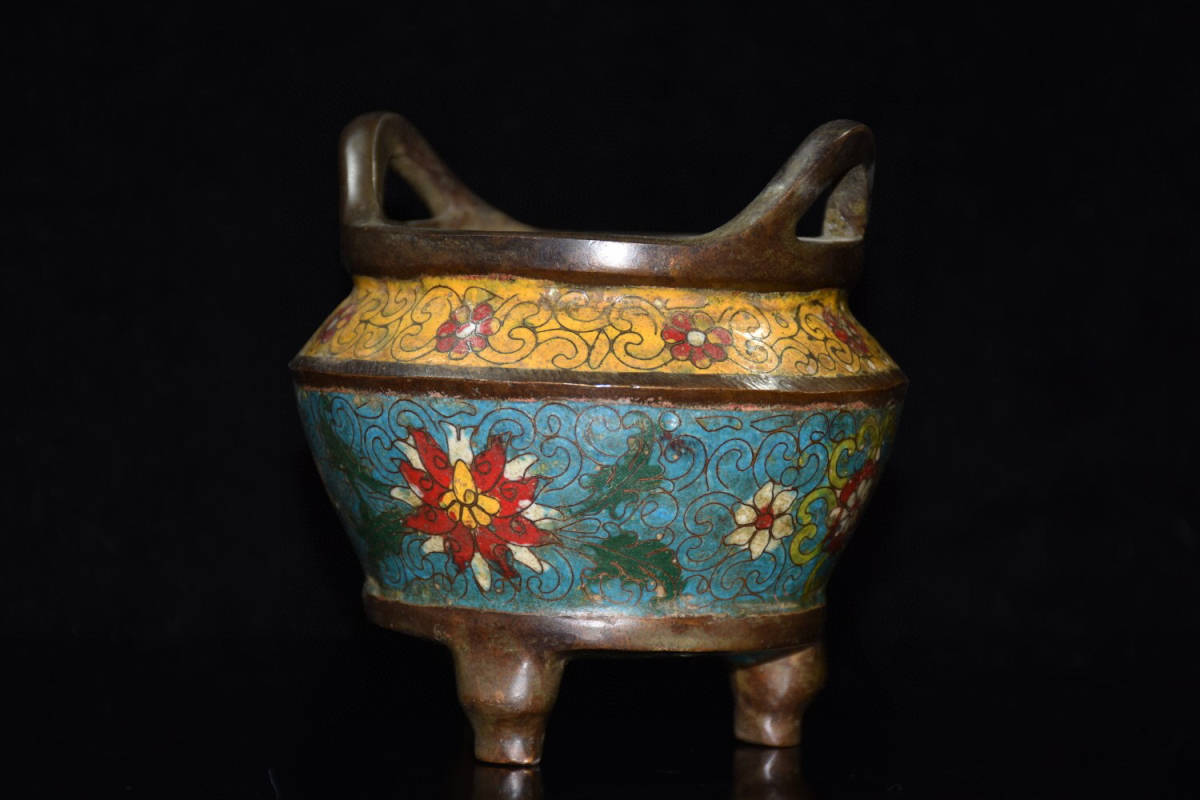 贅沢屋の 【蔵友館蔵品・紫銅製・景泰藍・琺瑯彩・雙耳・三足熏香炉
