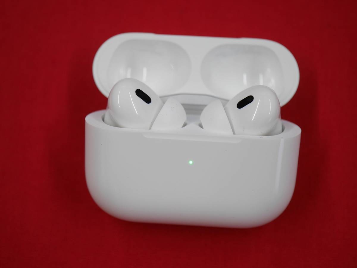 最適な価格 AirPods Apple 極美品 pro MQD83J/A 第2世代 イヤフォン