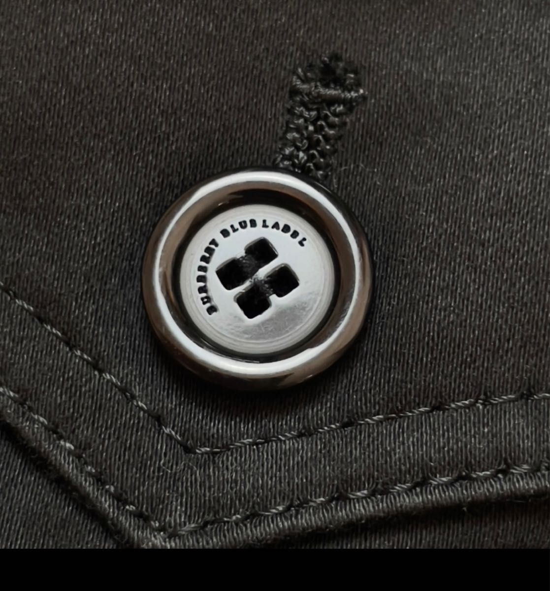 BURBERRY BLUE LABEL バーバリー ブルーレーベル カジュアルパンツ クロップド丈 刺繍 ホースロゴ 三陽商会