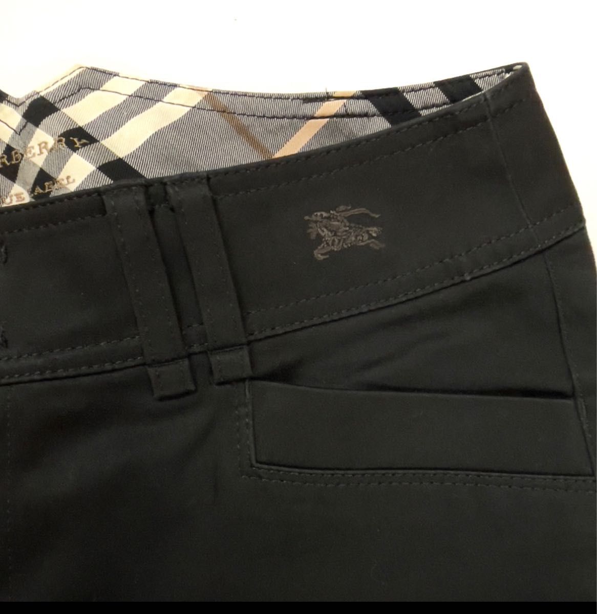 BURBERRY BLUE LABEL バーバリー ブルーレーベル カジュアルパンツ クロップド丈 刺繍 ホースロゴ 三陽商会