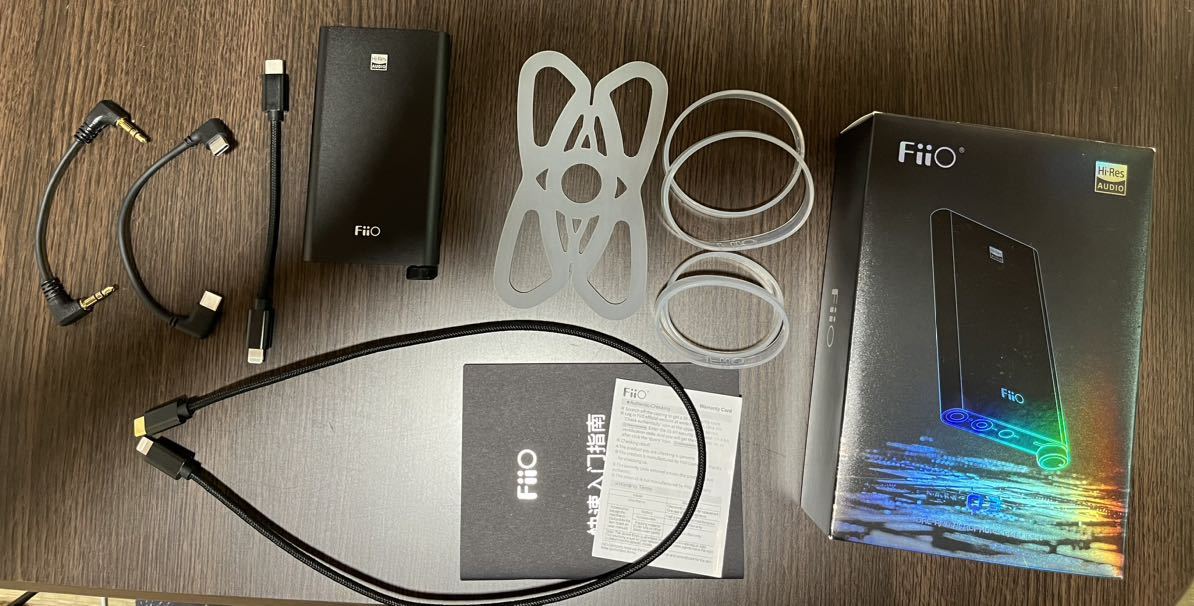 中古美品 FiiO Q3 MQA THX AAA & バランス出力対応 おまけ OTGケーブル