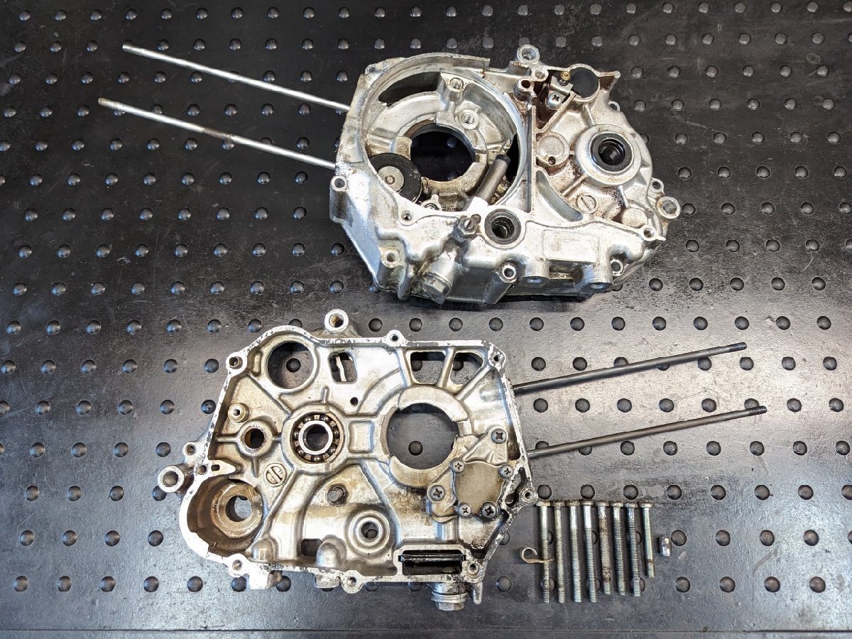 □ホンダ スーパーカブ C70 純正 クランクケース エンジン 行灯カブ
