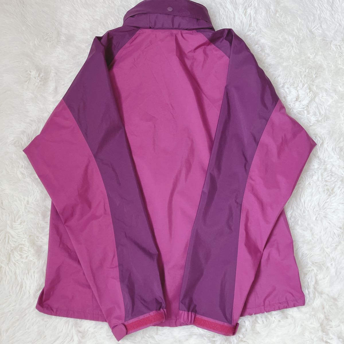 【極美品】モンベル サンダーパスジャケット 女性用L 旧モデル mont-bell 収納袋 大きいサイズ 防水透湿1128294