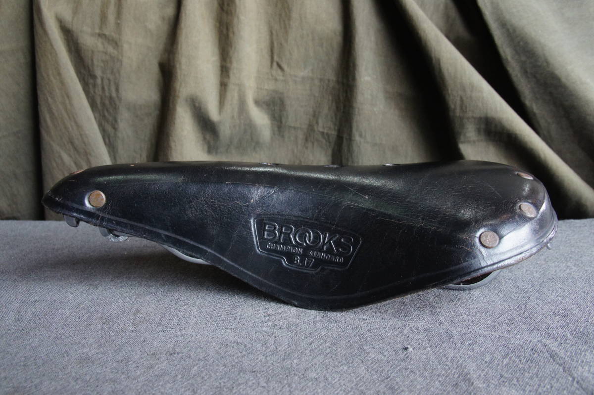 状態 送料込 当時物1976年製 英国製BROOKS B17 CHAMPION 状態 送料込 当時物1976年製 英国製BROOKS B17 CHAMPION
