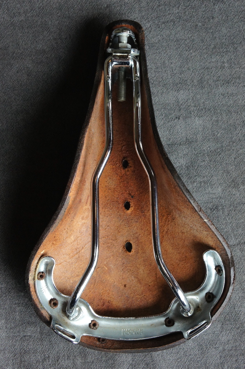 状態 送料込 当時物1976年製 英国製BROOKS B17 CHAMPION 状態 送料込 当時物1976年製 英国製BROOKS B17 CHAMPION