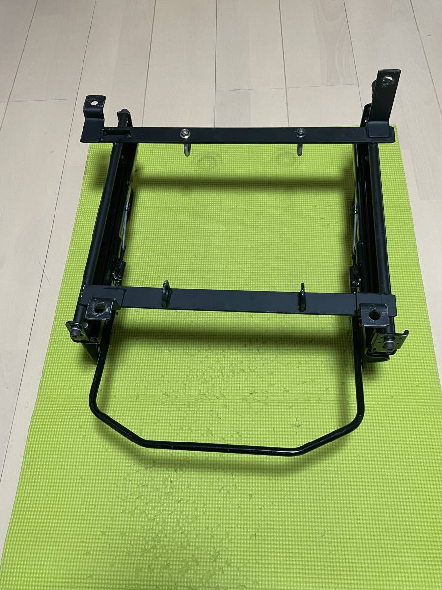 アバルト 500C 右ハンドル用 RECARO フルバケ シートレール(レール