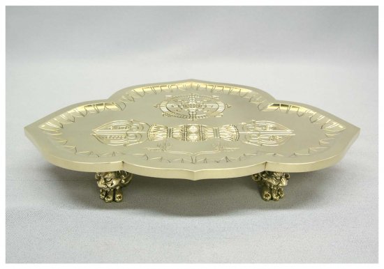 高質で安価 密教法具 金剛盤 真鍮製 横幅29.5cm 奥行き21.0cm ミガキ仕上げ 大大サイズ 仏具一般 高質で安価 密教法具 金剛盤 真鍮製 横幅29.5cm 奥行き21.0cm ミガキ仕上げ 大大サイズ 仏具一般
