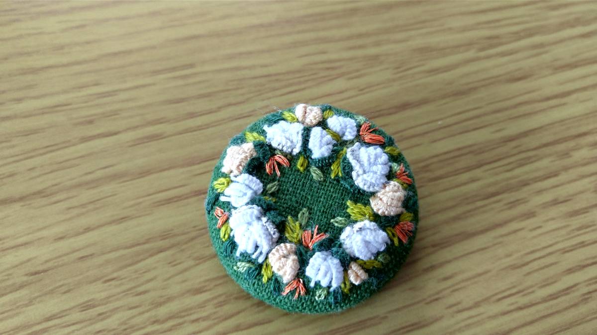 お花　刺繍ブローチ1_画像1