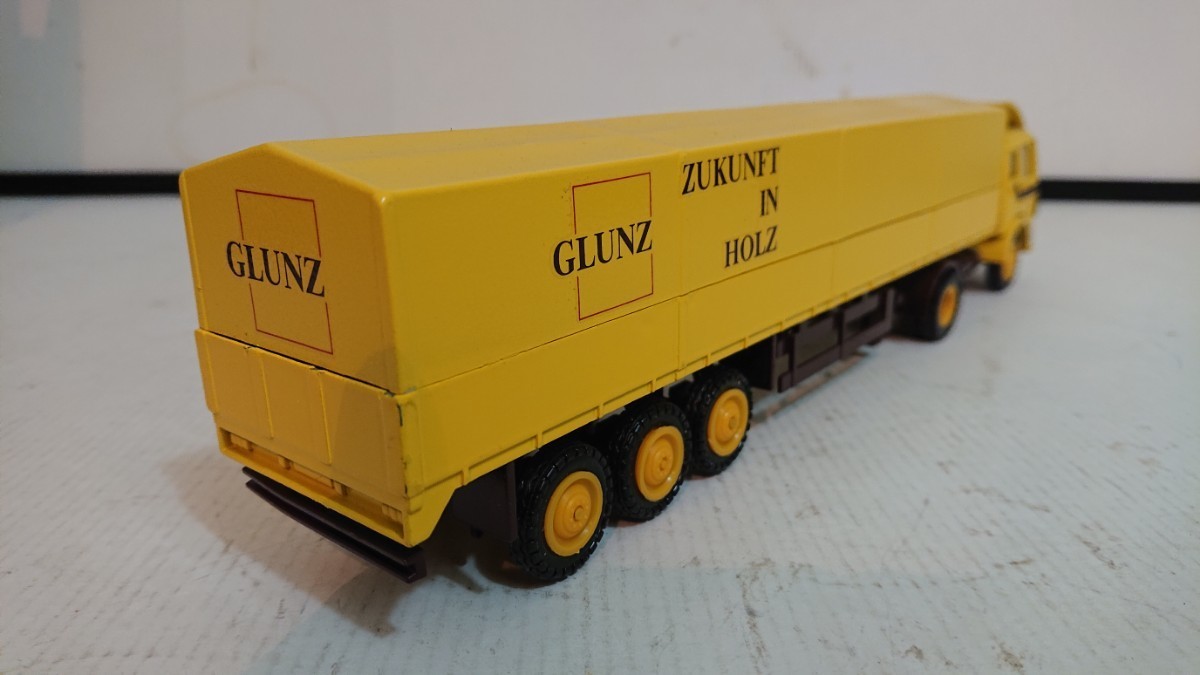 NZG Mercedes Benz SK Trailer 1/50 メルセデスベンツ トレーラー 1/50 ミニカー_画像3