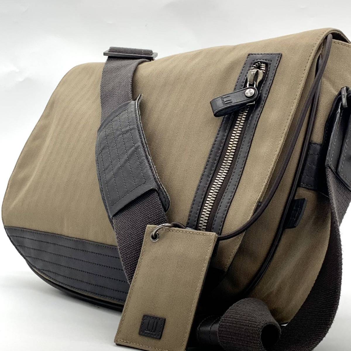 極美品】dunhill ダンヒルメッセンジャーバッグショルダーバッグ斜め