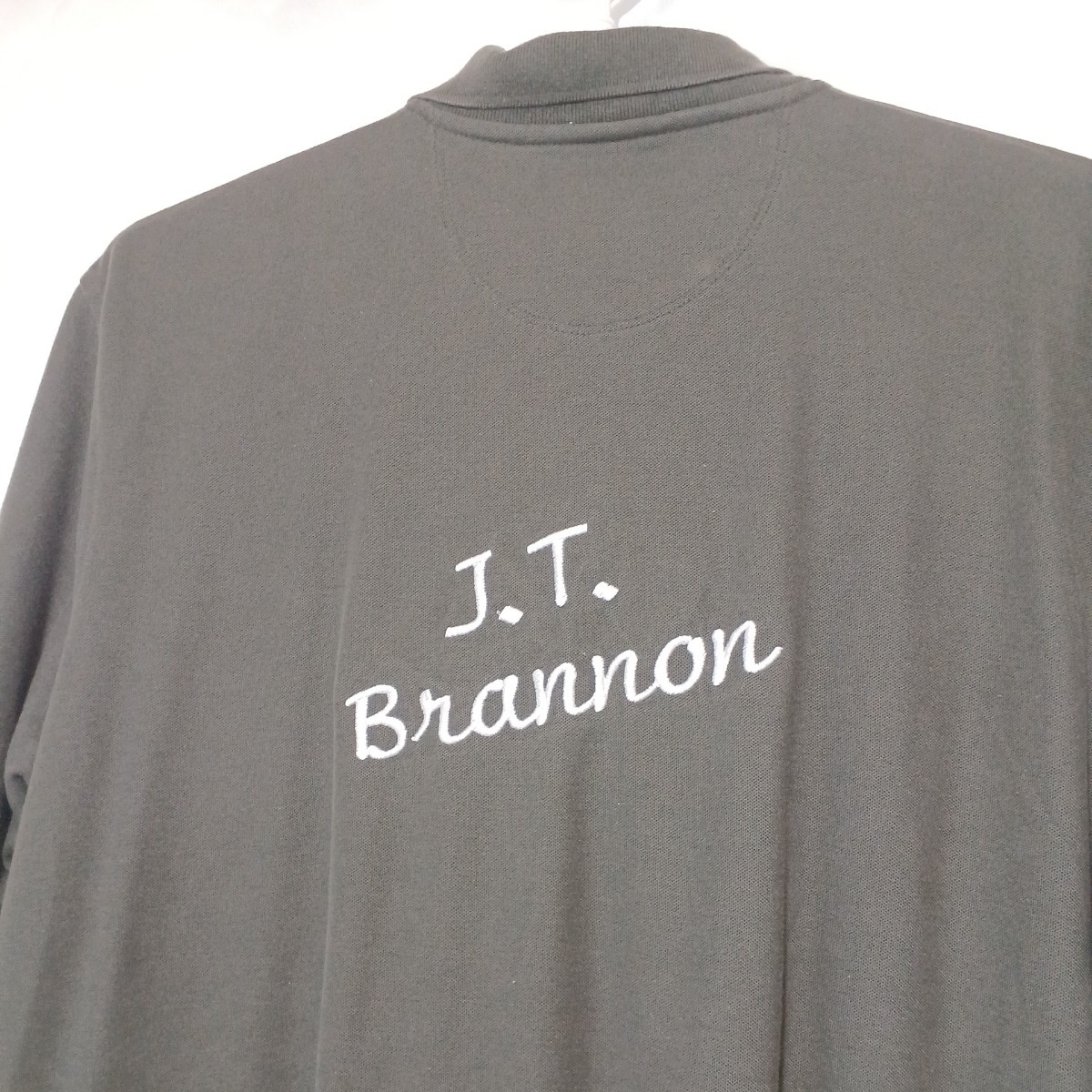 zcl-59♪アメリカユーズドbowling pro shopJ.T.Brannon背刺繍ネームポロシャツUS-XLサイズ(日本サイズ2XL相当)アーミーカラー_画像5