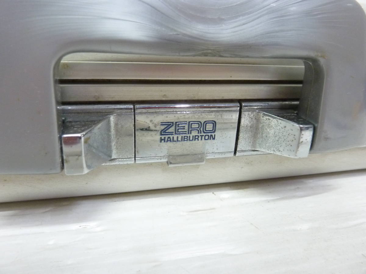 V2036a ZERO HALLIBURTON ゼロハリバートン アタッシュケース ビジネスバッグ 約34cm×約46cm×約9.5cm(取手部含まず)_画像4