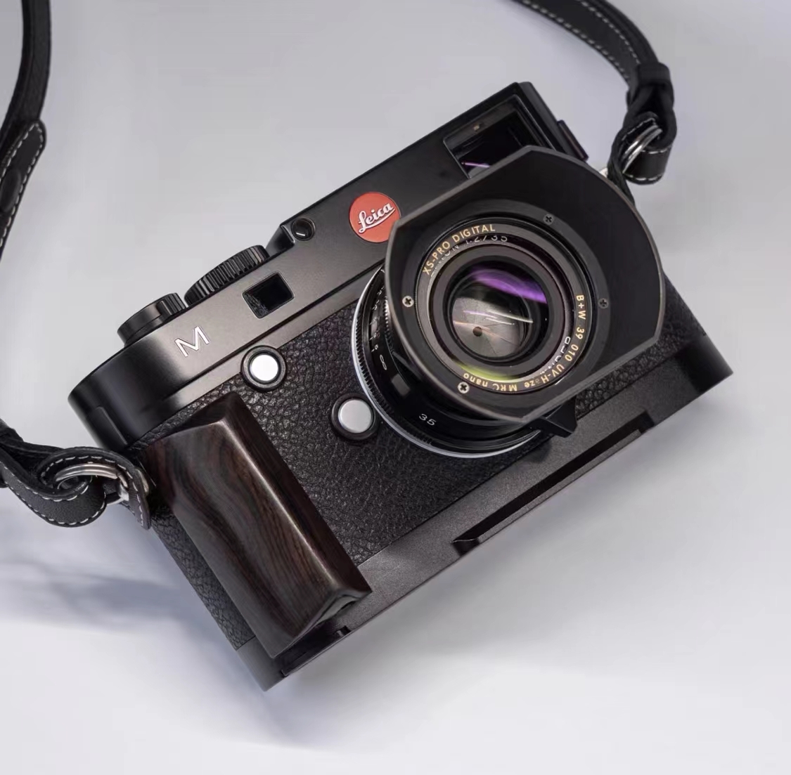 新品 LEICA ライカ m240/m246/m262用 ハンドグリップ (紫檀 新品 LEICA ライカ m240/m246/m262用 ハンドグリップ (紫檀